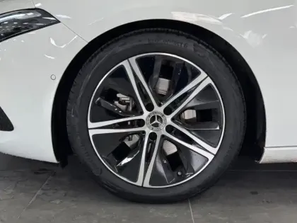 Photo 8 Mercedes Classe A 180 d Progressive Line