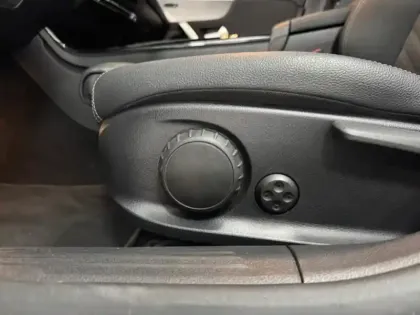 Photo 15 Mercedes Classe A 180 d Progressive Line