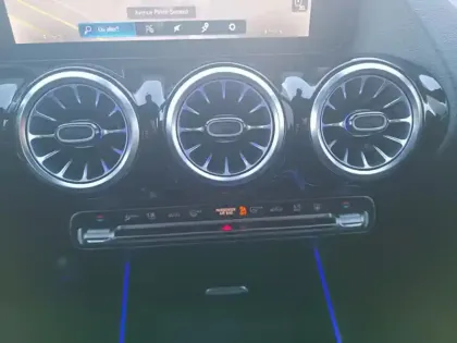 Photo 18 Mercedes GLA 250 e AMG Line