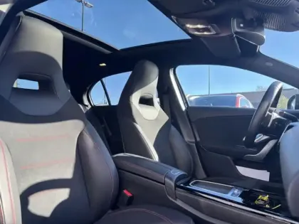 Photo 13 Mercedes Classe A 180 d AMG Line