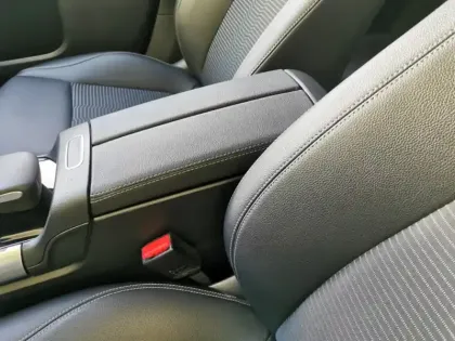 Photo 29 Mercedes GLA 250 e Business Line 8 G-DCT