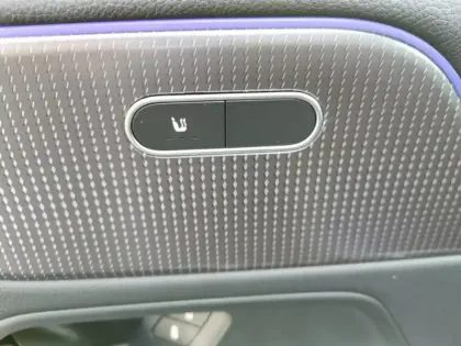 Photo 24 Mercedes GLA 250 e Business Line 8 G-DCT