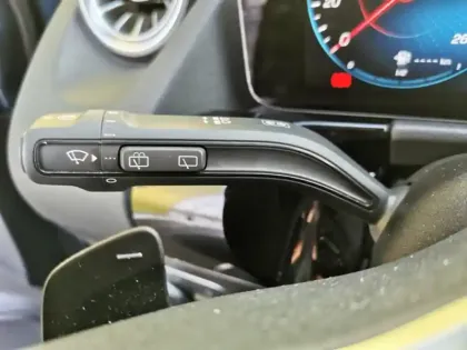 Photo 18 Mercedes GLA 250 e Business Line 8 G-DCT