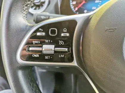 Photo 19 Mercedes GLA 250 e Business Line 8 G-DCT