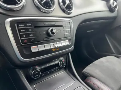 Photo 12 Mercedes GLA  200 d Fascination