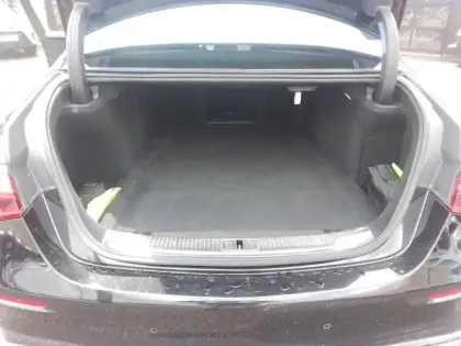 Photo 8 Mercedes CLA 580 e Berline AMG Line