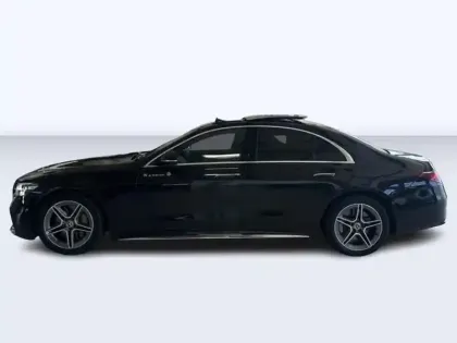 Photo 46 Mercedes CLA 580 e Berline AMG Line