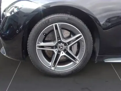 Photo 30 Mercedes CLA 580 e Berline AMG Line