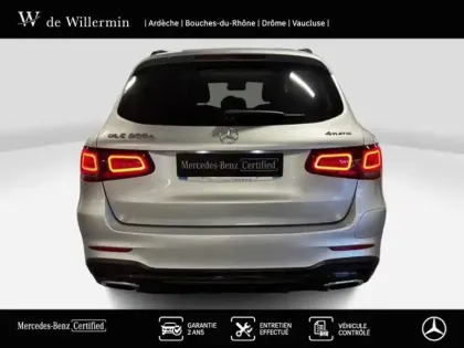 Photo 32 Mercedes GLC  300e 4MATIC SUV AMG Line