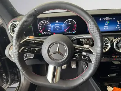 Photo 9 Mercedes CLA  220 d Coupé AMG Line