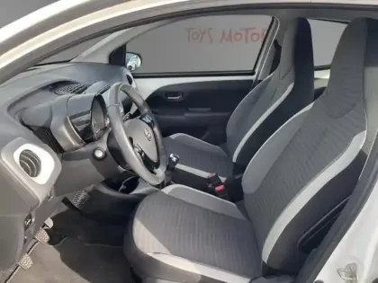Photo 11 Toyota Aygo 1.0 VVT-i x-play