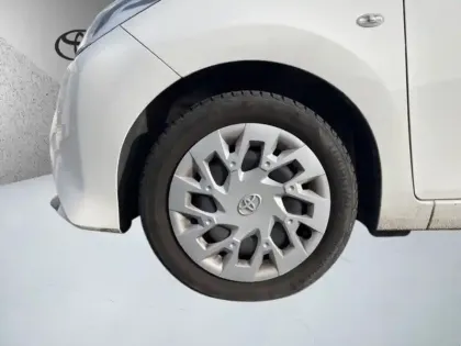 Photo 8 Toyota Aygo 1.0 VVT-i x-play