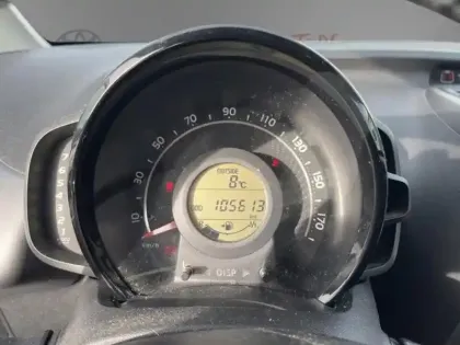 Photo 15 Toyota Aygo 1.0 VVT-i x-play