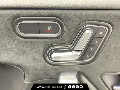 Photo 31 Mercedes Classe A 200 d AMG Line