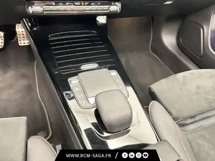 Photo 15 Mercedes Classe A 200 d AMG Line