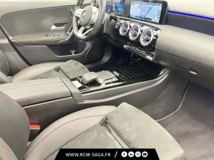 Photo 24 Mercedes Classe A 200 d AMG Line