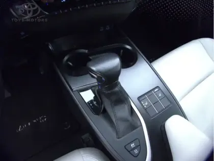 Photo 16 Lexus UX 250H 2WD F SPORT Design