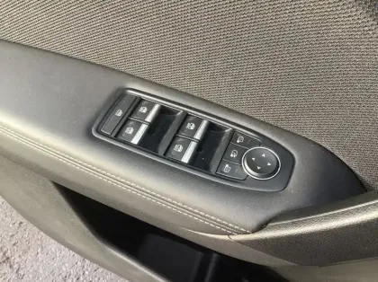 Photo 16 Renault Symbioz Nouveau E-Tech full hybrid 145 Iconic