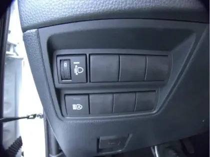 Photo 10 Toyota Yaris Hybride 116h Dynamic