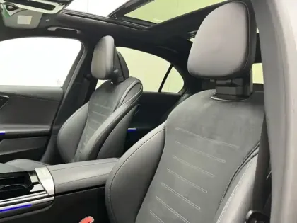 Photo 14 Mercedes Classe C Berline 300 e Hybrid EQ AMG Line