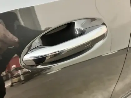 Photo 22 Mercedes Classe C Berline 300 e Hybrid EQ AMG Line