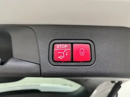 Photo 19 Mercedes GLB 200 d AMG Line