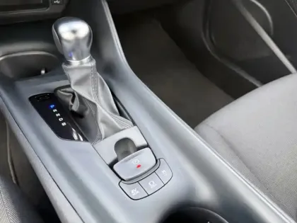 Photo 19 Toyota C-HR Hybrid Dynamic 1.8 122 ch