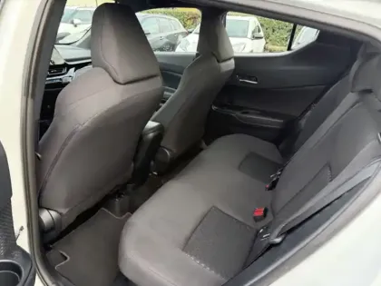 Photo 22 Toyota C-HR Hybrid Dynamic 1.8 122 ch