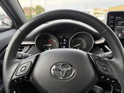Photo 24 Toyota C-HR Hybrid Dynamic 1.8 122 ch