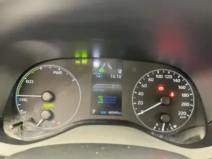 Photo 24 Toyota Yaris 116h Dynamic