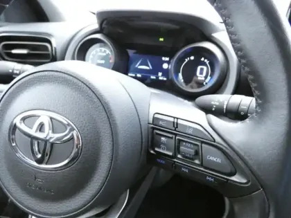 Photo 12 Toyota Yaris 120 VVT-i Design