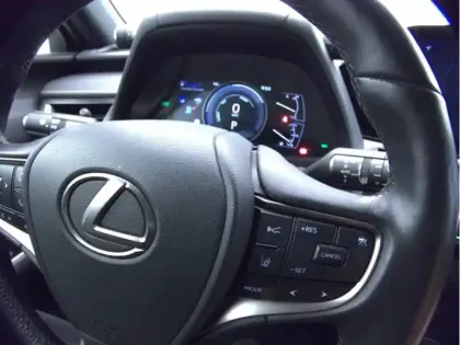 Photo 8 Lexus UX 250H 2WD Le