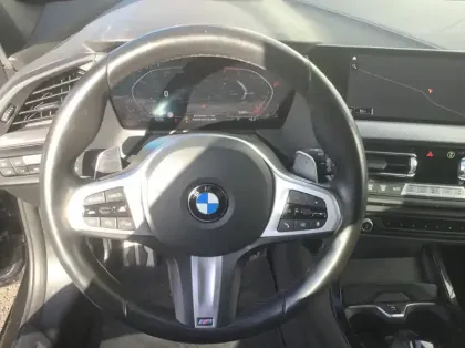 Photo 17 BMW Serie 1 F40 118d 150 ch BVA8 M Sport