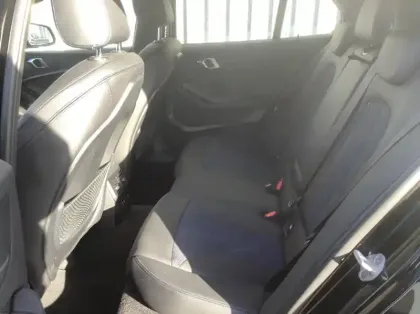 Photo 11 BMW Serie 1 F40 118d 150 ch BVA8 M Sport