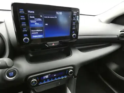 Photo 9 Toyota Yaris 120 VVT-i Design