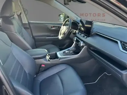 Photo 5 Toyota Rav4 Hybride 2WD 218ch Lounge PAck Premium MY24