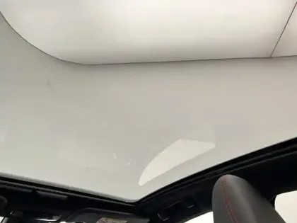 Photo 21 Toyota Yaris Hybride 116h GR SPORT Toit panoramique