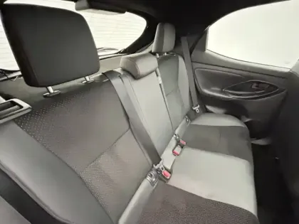 Photo 25 Toyota Yaris Hybride 116h GR SPORT Toit panoramique