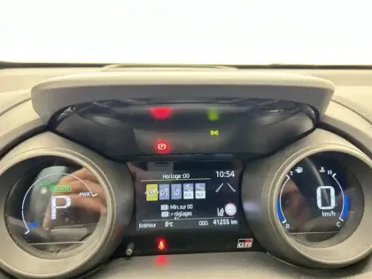 Photo 26 Toyota Yaris Hybride 116h GR SPORT Toit panoramique