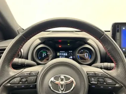 Photo 13 Toyota Yaris Hybride 116h GR SPORT Toit panoramique