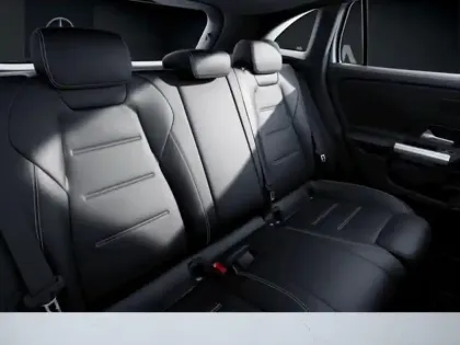 Photo 9 Mercedes GLA 180 d Progressive Line