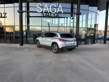 Photo 10 Mercedes GLA 180 d Progressive Line