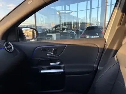 Photo 24 Mercedes GLA 180 d Progressive Line