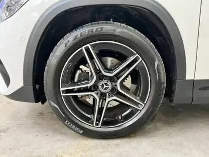 Photo 8 Mercedes GLA 250 e AMG Line