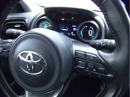 Photo 8 Toyota Yaris Hybride 116h Design PACK 1.5 116 ch