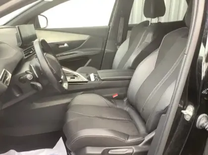 Photo 10 Peugeot 3008 Hybrid 136 e-DCS6 GT