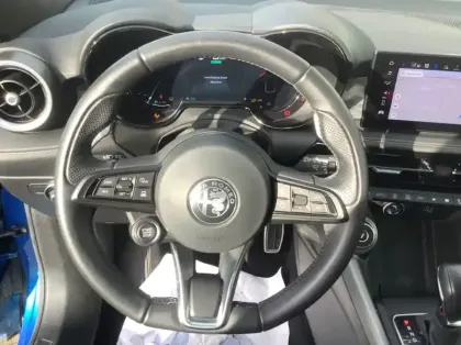 Photo 17 Alfa Romeo Tonale Nouveau 1.5 Hybrid 160 ch VGT TCT7 Veloce