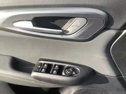 Photo 16 Alfa Romeo Tonale Nouveau 1.5 Hybrid 160 ch VGT TCT7 Veloce