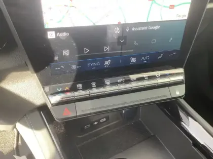 Photo 15 Renault Rafale Nouveau E-Tech full hybrid 200ch esprit Alpine