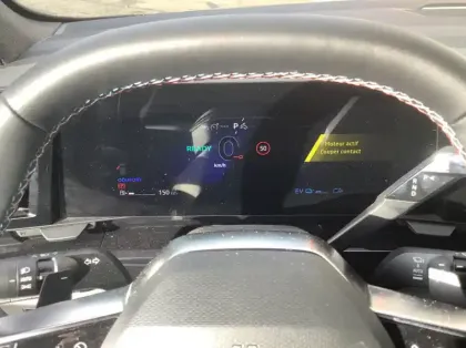 Photo 13 Renault Rafale Nouveau E-Tech full hybrid 200ch esprit Alpine